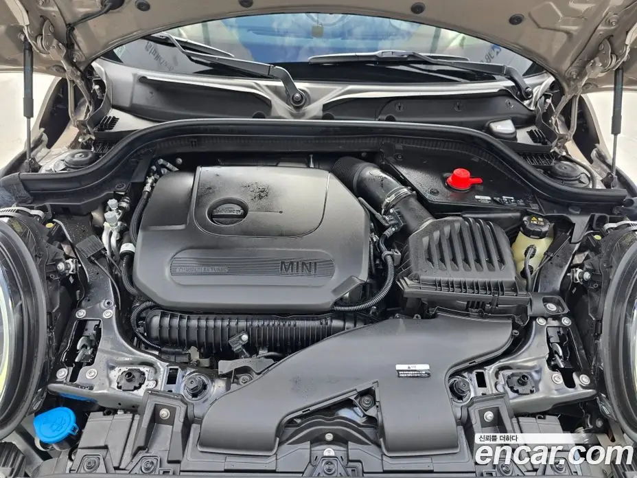 Mini Cooper Convertible 2024 2.0 автомат (гидро), фото 5