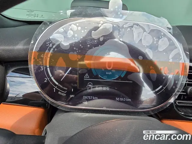 Mini Cooper Convertible 2024 2.0 автомат (гидро), миниатюра 7