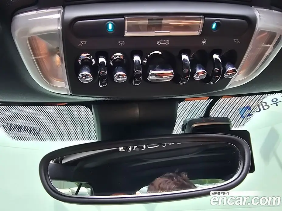 Mini Cooper Convertible 2024 2.0 автомат (гидро), фото 10