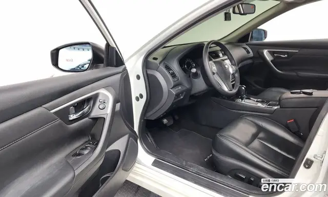 Nissan Altima 2016 2.5 автомат (гидро), миниатюра 10 Nissan Altima 2016 2.5 автомат (гидро), миниатюра 10