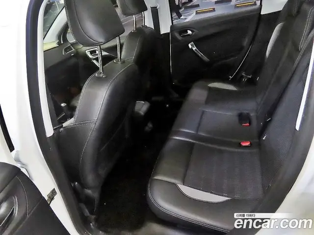 Peugeot 2008 2015 1.6 автомат (гидро), миниатюра 7 Peugeot 2008 2015 1.6 автомат (гидро), миниатюра 7