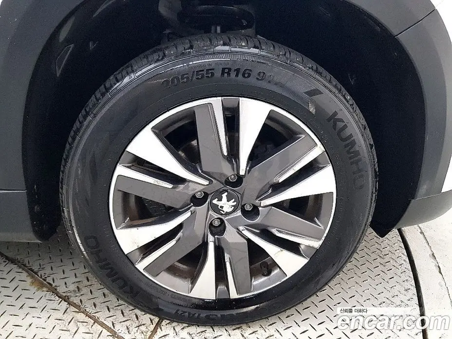 Peugeot 2008 2017 1.6 автомат (гидро), фото 20 Peugeot 2008 2017 1.6 автомат (гидро), фото 20