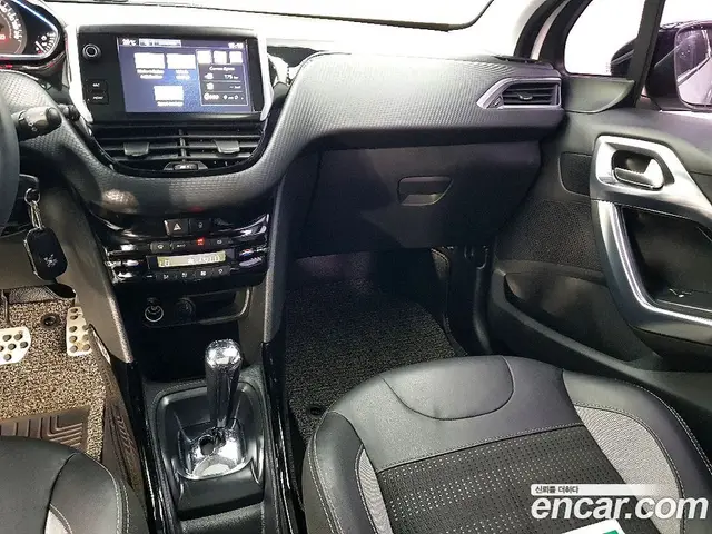 Peugeot 2008 2017 1.6 автомат (гидро), миниатюра 10 Peugeot 2008 2017 1.6 автомат (гидро), миниатюра 10
