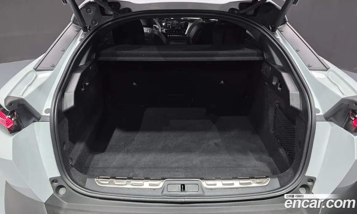 Peugeot 408 2025 1.2 автомат (гидро), фото 24 Peugeot 408 2025 1.2 автомат (гидро), фото 24