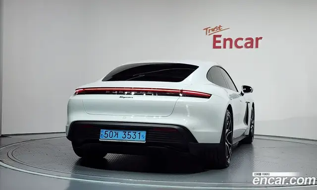 Porsche Taycan 2023 0.1 автомат (гидро), миниатюра 4 Porsche Taycan 2023 0.1 автомат (гидро), миниатюра 4