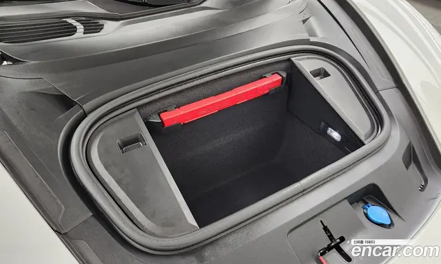 Porsche Taycan 2023 0.1 автомат (гидро), миниатюра 6 Porsche Taycan 2023 0.1 автомат (гидро), миниатюра 6