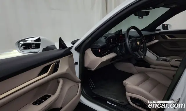 Porsche Taycan 2023 0.1 автомат (гидро), миниатюра 10 Porsche Taycan 2023 0.1 автомат (гидро), миниатюра 10