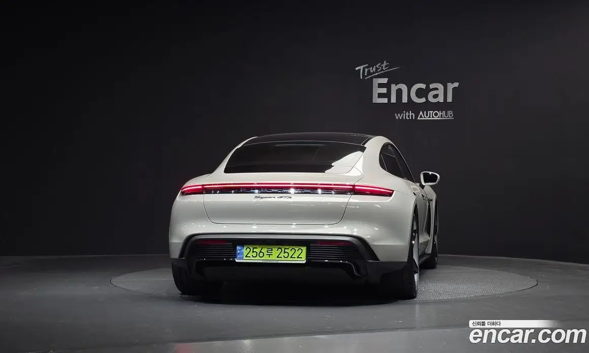 Porsche Taycan 2024 0.1 автомат (гидро), фото 3 Porsche Taycan 2024 0.1 автомат (гидро), фото 3