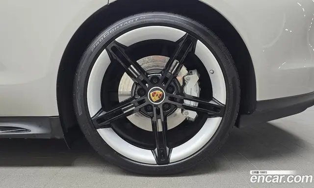 Porsche Taycan 2024 0.1 автомат (гидро), миниатюра 6 Porsche Taycan 2024 0.1 автомат (гидро), миниатюра 6