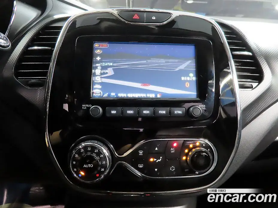 Renault (Samsung) QM3 2015 1.5 автомат (гидро), фото 12 Renault (Samsung) QM3 2015 1.5 автомат (гидро), фото 12