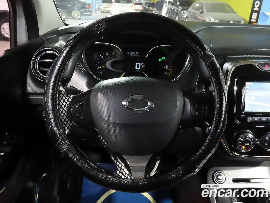 Renault (Samsung) QM3 2015 1.5 автомат (гидро), фото 10 Renault (Samsung) QM3 2015 1.5 автомат (гидро), фото 10