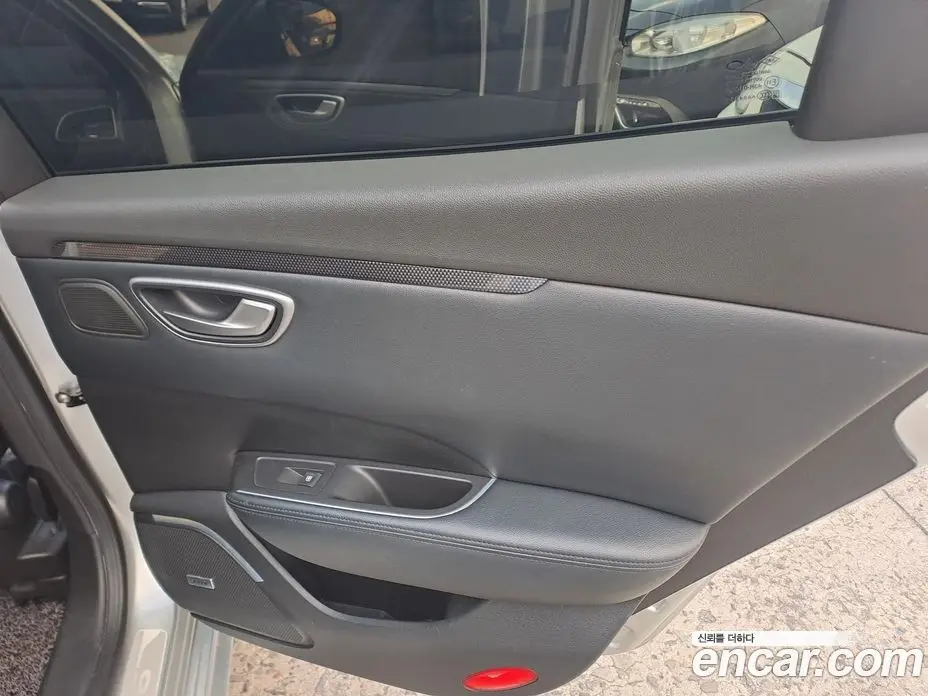 Renault (Samsung) SM6 2016 2.0 автомат (гидро), фото 19 Renault (Samsung) SM6 2016 2.0 автомат (гидро), фото 19