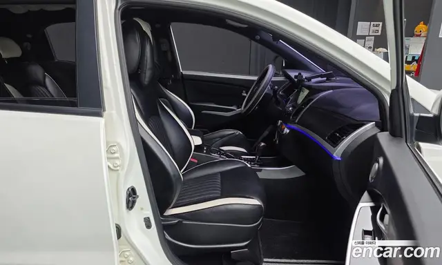 SsangYong Korando 2015 2.0 автомат (гидро), миниатюра 12