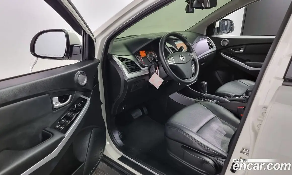 SsangYong Korando 2016 2.2 автомат (гидро), фото 12