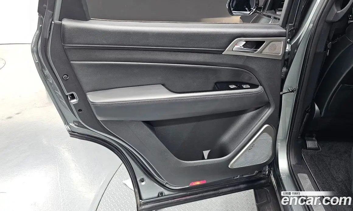 SsangYong Rexton 2017 2.2 автомат (гидро), фото 14