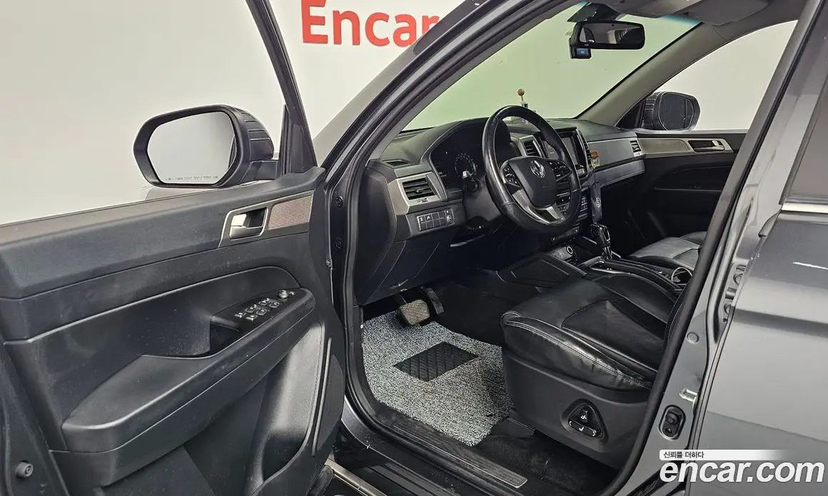 SsangYong Rexton 2018 2.2 автомат (гидро), фото 12