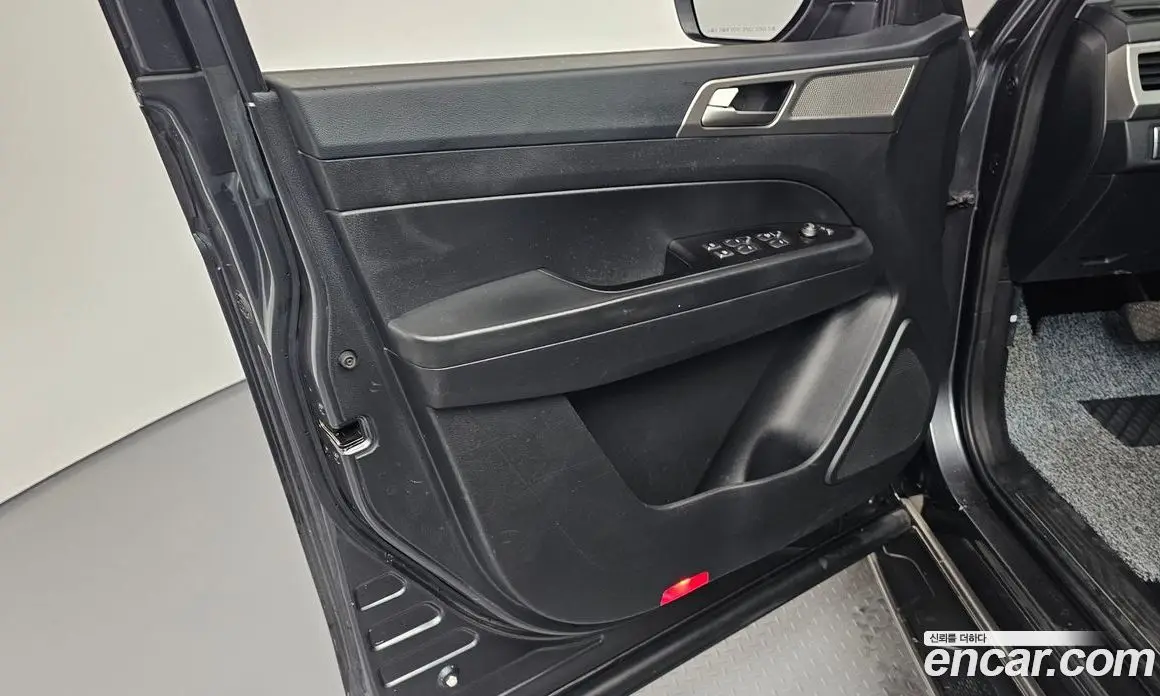 SsangYong Rexton 2018 2.2 автомат (гидро), фото 13