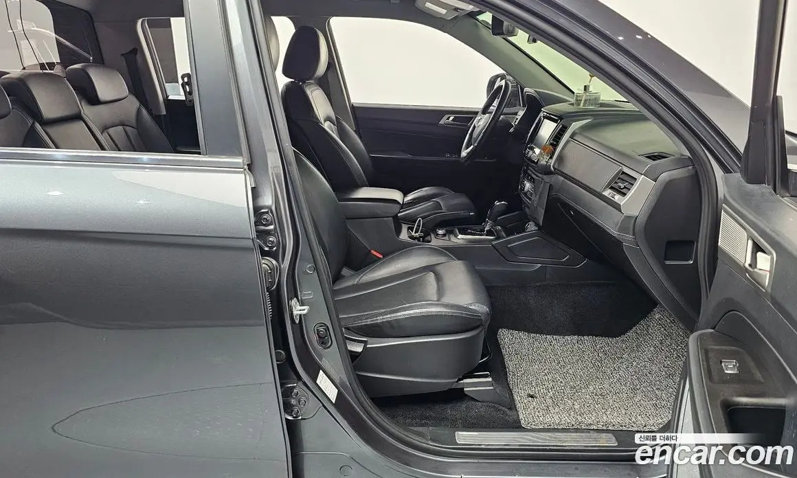 SsangYong Rexton 2018 2.2 автомат (гидро), фото 15