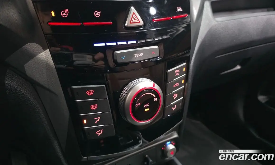 SsangYong TIBOLI 2017 1.6 автомат (гидро), фото 16 SsangYong TIBOLI 2017 1.6 автомат (гидро), фото 16