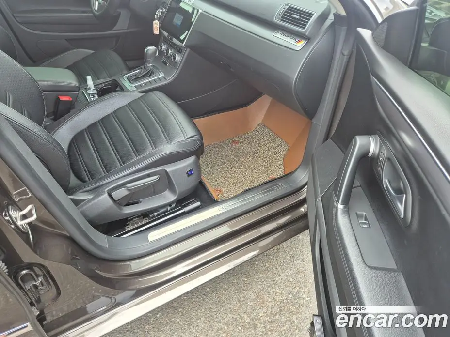 Volkswagen CC 2013 2.0 автомат (гидро), фото 13 Volkswagen CC 2013 2.0 автомат (гидро), фото 13