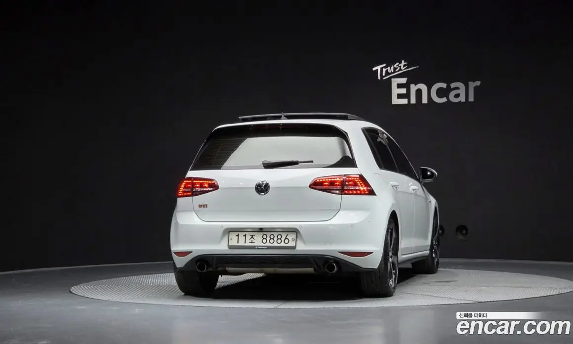 Volkswagen Golf 2015 2.0 автомат (гидро), фото 3 Volkswagen Golf 2015 2.0 автомат (гидро), фото 3