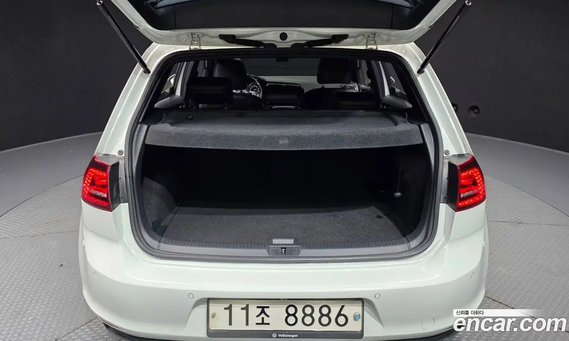 Volkswagen Golf 2015 2.0 автомат (гидро), фото 25 Volkswagen Golf 2015 2.0 автомат (гидро), фото 25