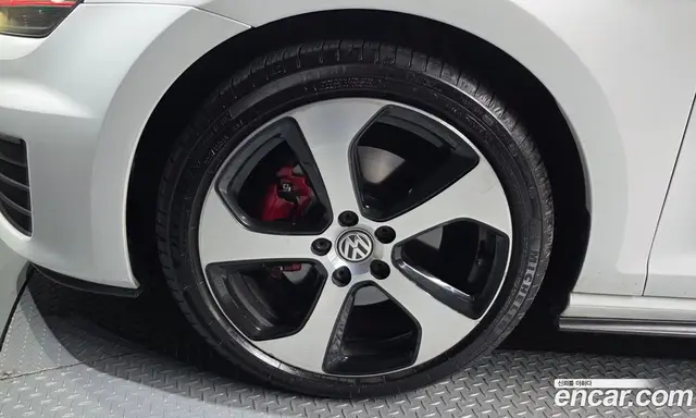 Volkswagen Golf 2015 2.0 автомат (гидро), миниатюра 4 Volkswagen Golf 2015 2.0 автомат (гидро), миниатюра 4