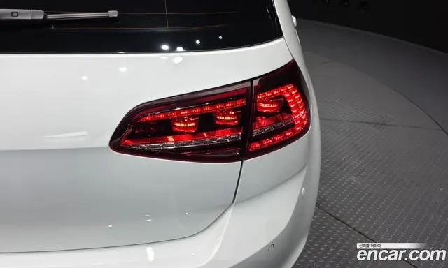 Volkswagen Golf 2015 2.0 автомат (гидро), миниатюра 8 Volkswagen Golf 2015 2.0 автомат (гидро), миниатюра 8