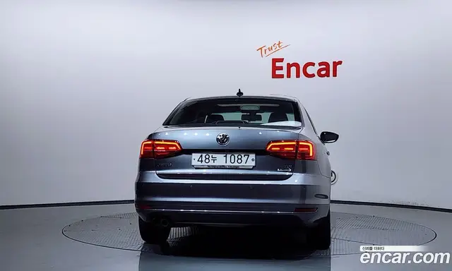 Volkswagen Jetta 2015 2.0 автомат (гидро), миниатюра 4 Volkswagen Jetta 2015 2.0 автомат (гидро), миниатюра 4