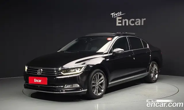 Volkswagen Passat 2018 2.0 автомат (гидро), миниатюра 1 Volkswagen Passat 2018 2.0 автомат (гидро), миниатюра 1