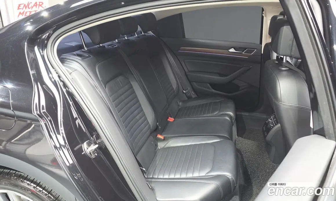 Volkswagen Passat 2018 2.0 автомат (гидро), фото 11 Volkswagen Passat 2018 2.0 автомат (гидро), фото 11