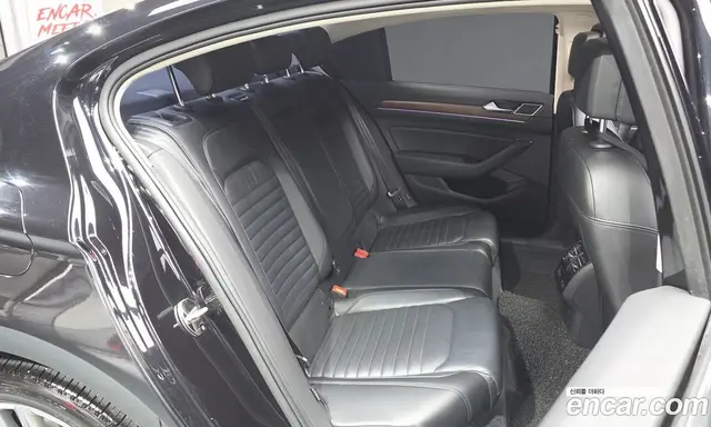 Volkswagen Passat 2018 2.0 автомат (гидро), миниатюра 11 Volkswagen Passat 2018 2.0 автомат (гидро), миниатюра 11