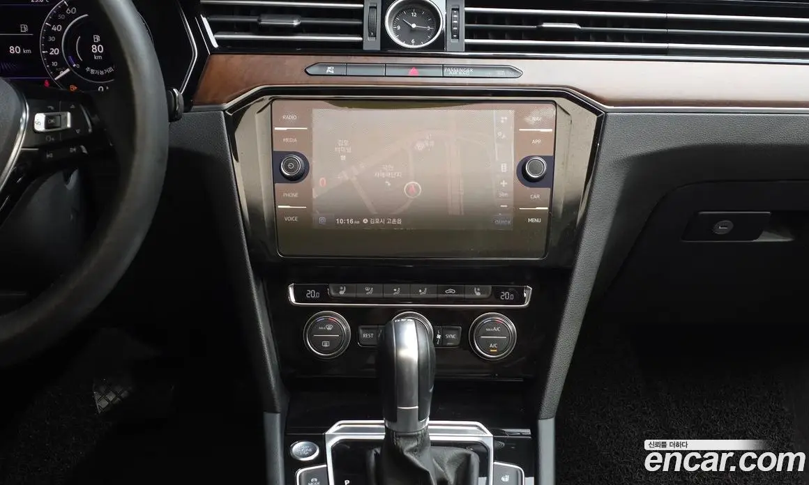 Volkswagen Passat 2018 2.0 автомат (гидро), фото 13 Volkswagen Passat 2018 2.0 автомат (гидро), фото 13