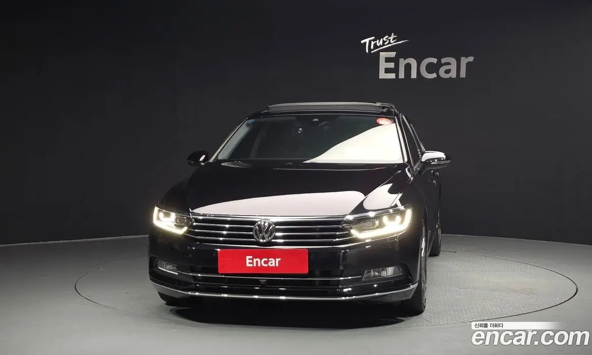 Volkswagen Passat 2018 2.0 автомат (гидро), фото 3 Volkswagen Passat 2018 2.0 автомат (гидро), фото 3