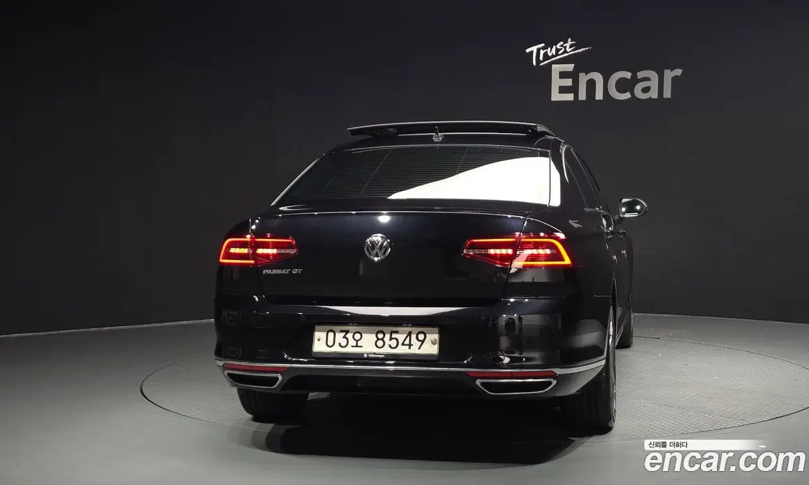 Volkswagen Passat 2018 2.0 автомат (гидро), фото 4 Volkswagen Passat 2018 2.0 автомат (гидро), фото 4
