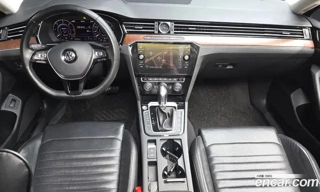 Volkswagen Passat 2018 2.0 автомат (гидро), миниатюра 7 Volkswagen Passat 2018 2.0 автомат (гидро), миниатюра 7