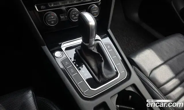 Volkswagen Passat 2018 2.0 автомат (гидро), миниатюра 9 Volkswagen Passat 2018 2.0 автомат (гидро), миниатюра 9