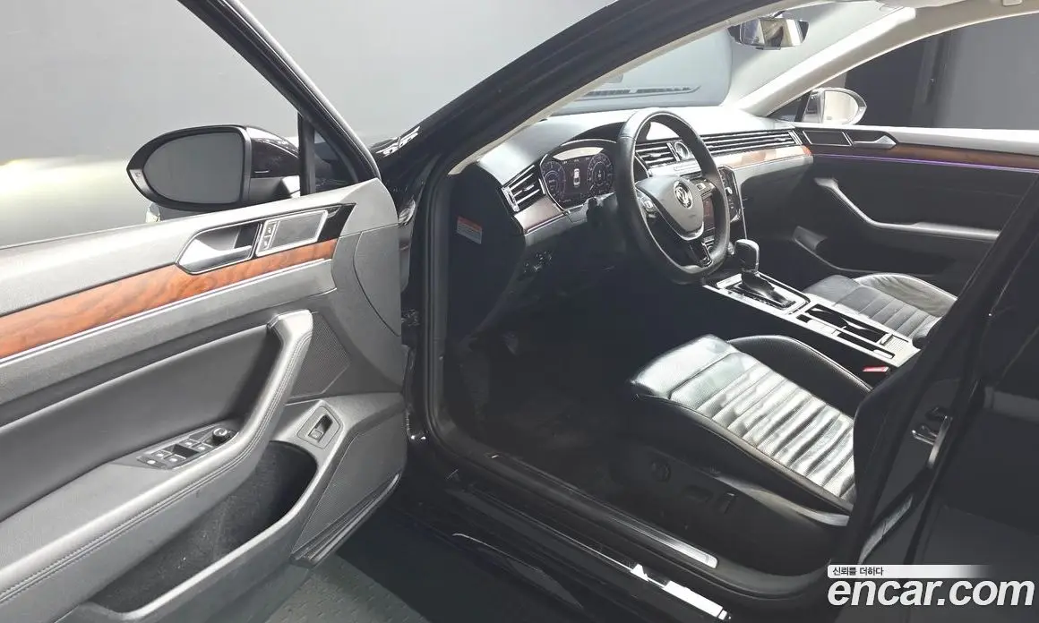Volkswagen Passat 2018 2.0 автомат (гидро), фото 10 Volkswagen Passat 2018 2.0 автомат (гидро), фото 10
