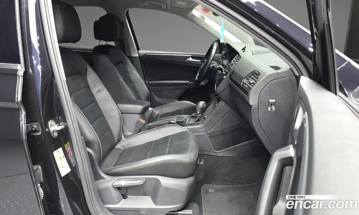 Volkswagen Tiguan 2018 2.0 автомат (гидро), фото 11 Volkswagen Tiguan 2018 2.0 автомат (гидро), фото 11