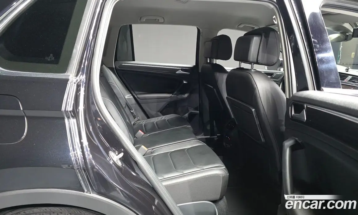 Volkswagen Tiguan 2018 2.0 автомат (гидро), фото 12 Volkswagen Tiguan 2018 2.0 автомат (гидро), фото 12