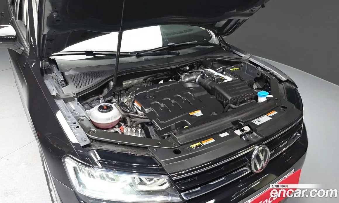 Volkswagen Tiguan 2018 2.0 автомат (гидро), фото 6 Volkswagen Tiguan 2018 2.0 автомат (гидро), фото 6