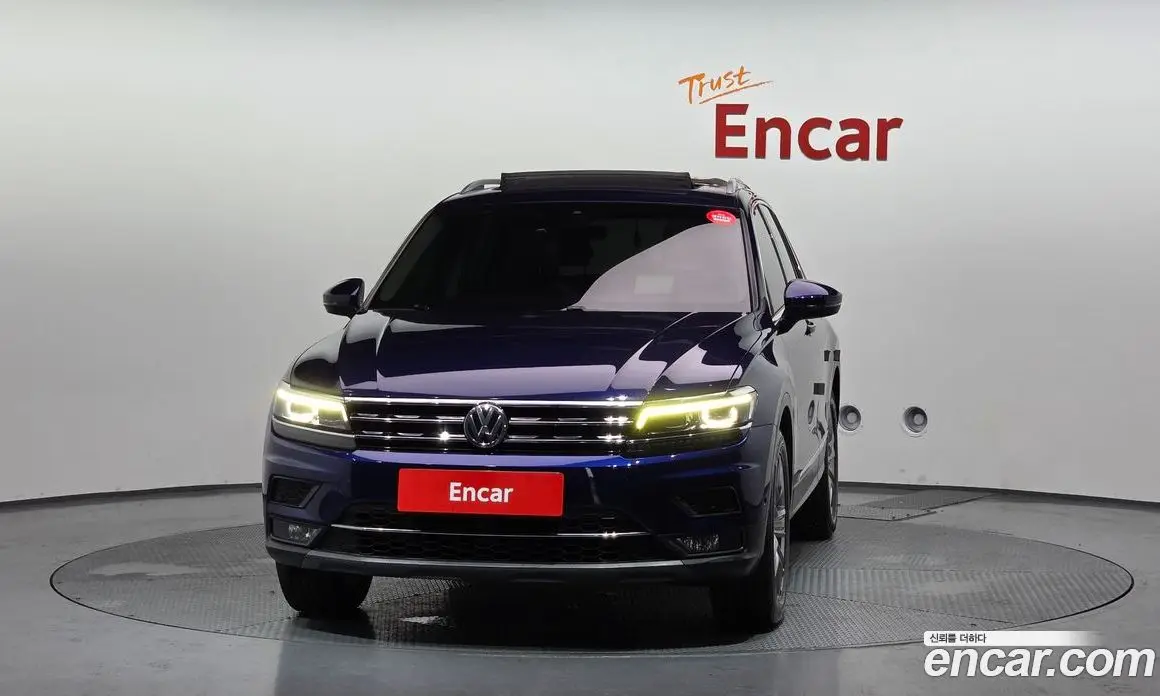 Volkswagen Tiguan 2018 2.0 автомат (гидро), фото 3 Volkswagen Tiguan 2018 2.0 автомат (гидро), фото 3