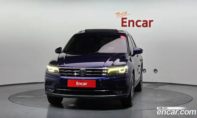 Volkswagen Tiguan 2018 2.0 автомат (гидро), миниатюра 3 Volkswagen Tiguan 2018 2.0 автомат (гидро), миниатюра 3