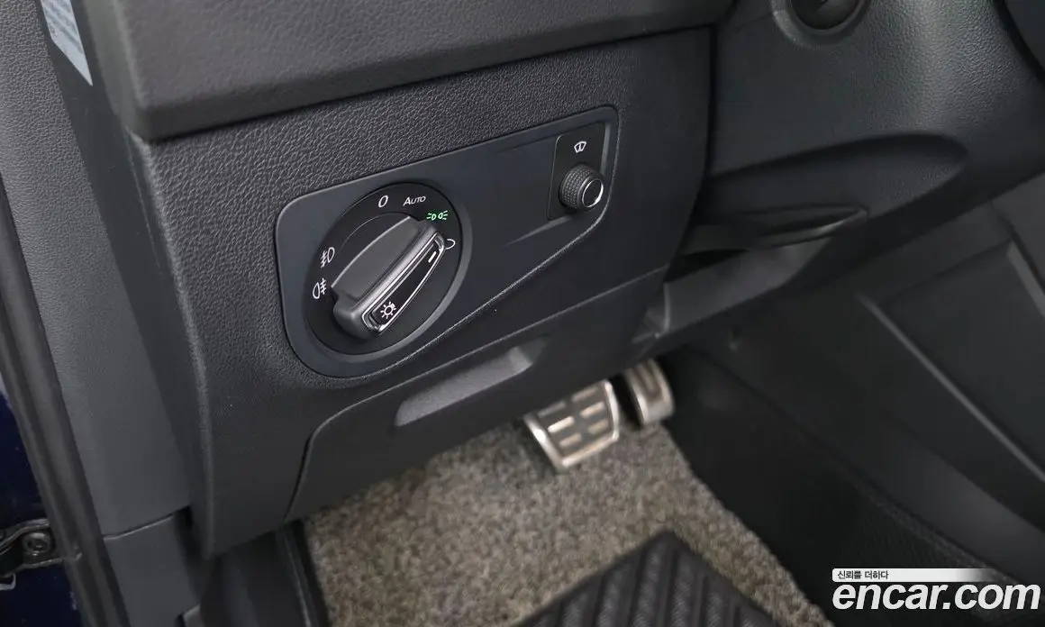 Volkswagen Tiguan 2018 2.0 автомат (гидро), фото 27 Volkswagen Tiguan 2018 2.0 автомат (гидро), фото 27
