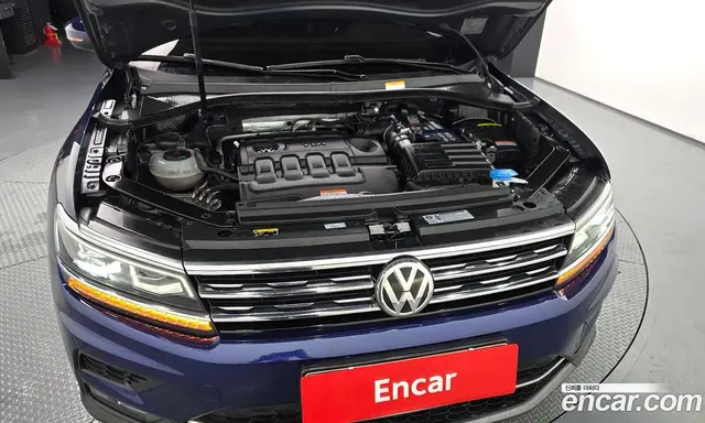 Volkswagen Tiguan 2018 2.0 автомат (гидро), миниатюра 6 Volkswagen Tiguan 2018 2.0 автомат (гидро), миниатюра 6