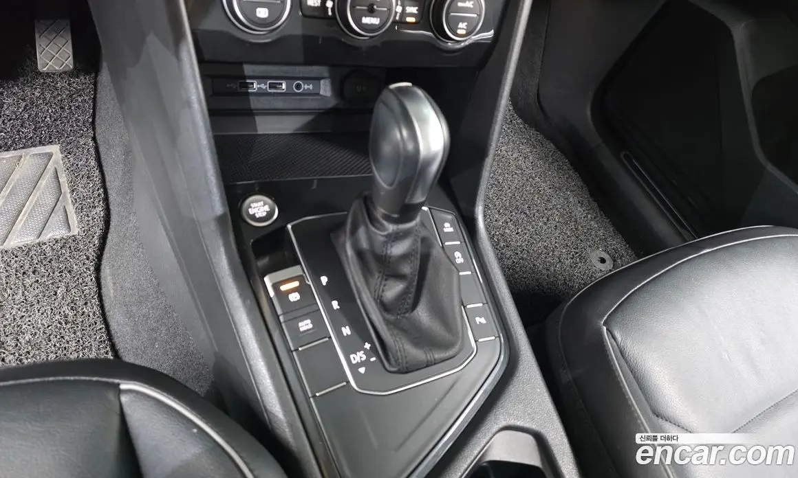 Volkswagen Tiguan 2020 2.0 автомат (гидро), фото 12 Volkswagen Tiguan 2020 2.0 автомат (гидро), фото 12