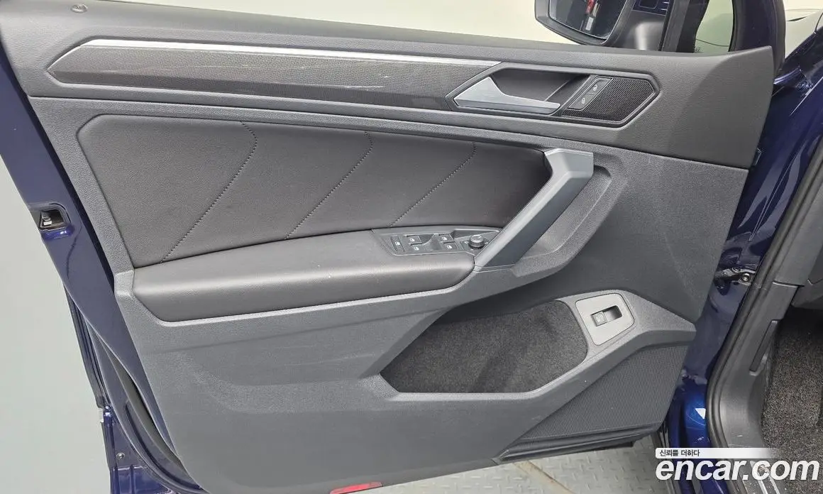 Volkswagen Tiguan 2020 2.0 автомат (гидро), фото 14 Volkswagen Tiguan 2020 2.0 автомат (гидро), фото 14