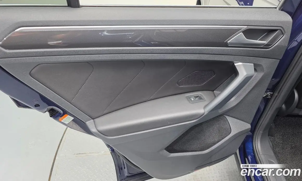 Volkswagen Tiguan 2020 2.0 автомат (гидро), фото 15 Volkswagen Tiguan 2020 2.0 автомат (гидро), фото 15