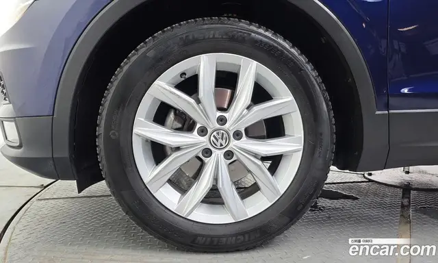 Volkswagen Tiguan 2020 2.0 автомат (гидро), миниатюра 5 Volkswagen Tiguan 2020 2.0 автомат (гидро), миниатюра 5