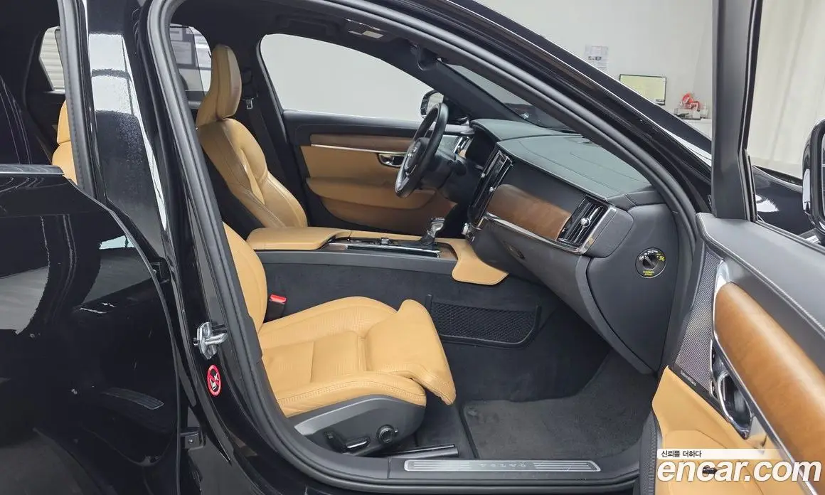 Volvo S90 2019 2.0 автомат (гидро), фото 16 Volvo S90 2019 2.0 автомат (гидро), фото 16
